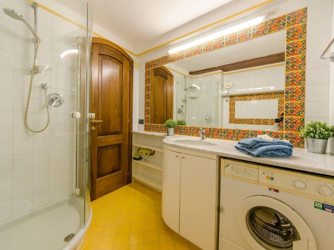 Joivy Colorful Flat For 5 Close To Piazza De Ferrari جنوة المظهر الخارجي الصورة